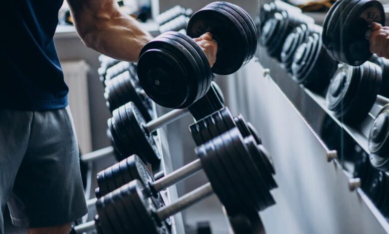 التدخين يضعف من قوة العضلات