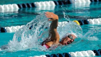 ممارسة السباحة بعد الولادة