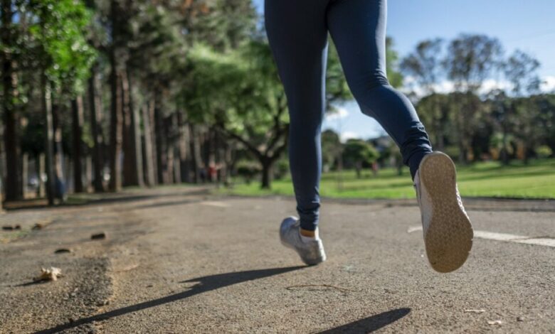 المشى لمسافة 8 كيلو لمدة 5 ايام